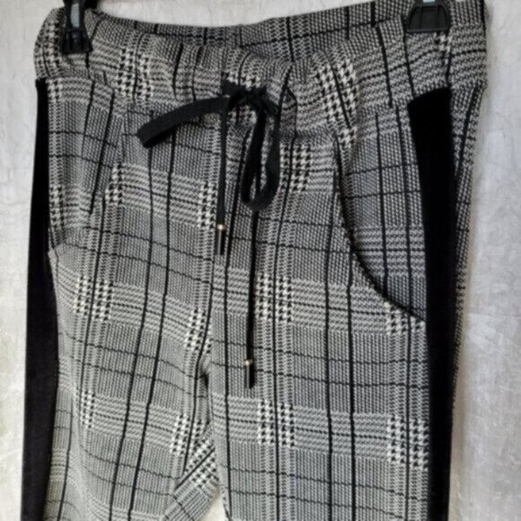 Angela Mara High Rise Slim Plaid Velvet Pants NWT Sz Small - Picture 9 of 13